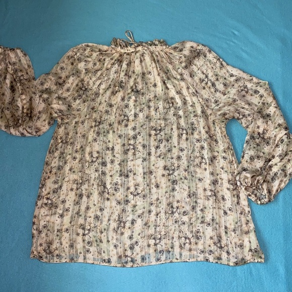 H&M floral semi sheer long raglan sleeve smocked cuff ruffle tie collar size M - Picture 3 of 15
